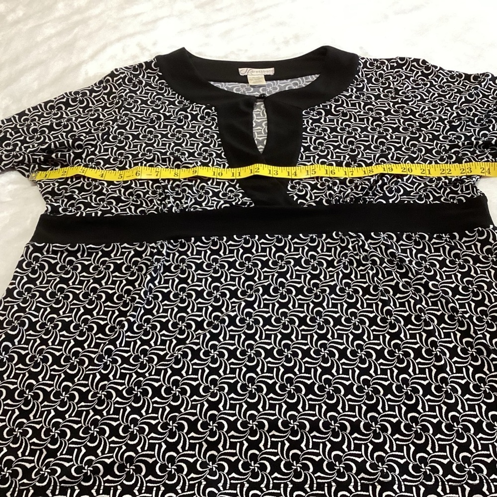 Dress Barn Y2K Black and White Wrap Blouse 3/4 Sleeve 18/20 - Picture 5 of 7